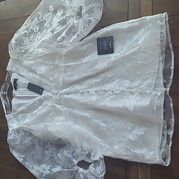 Lulu's White Burn Out Balloon Sleeve Mini Dress size M - Picture 4 of 7